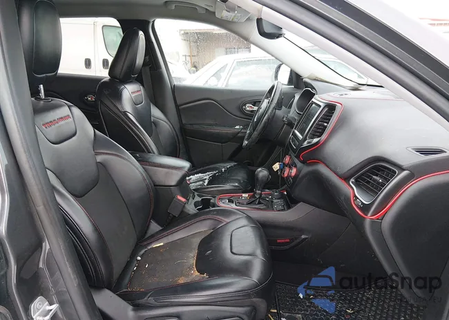 1C4PJMBX8KD188601: 44223238