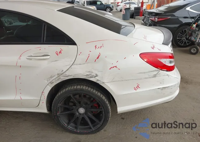 WDDLJ7DB0DA069873: 44223328