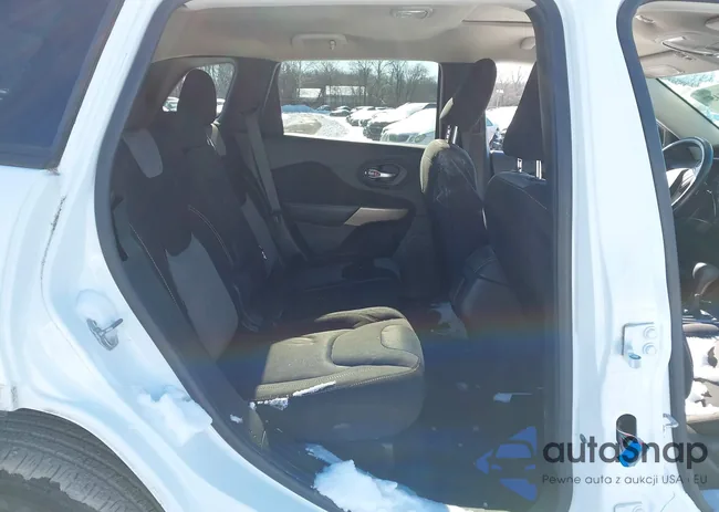 1C4PJMAS9HW566976: 44224457