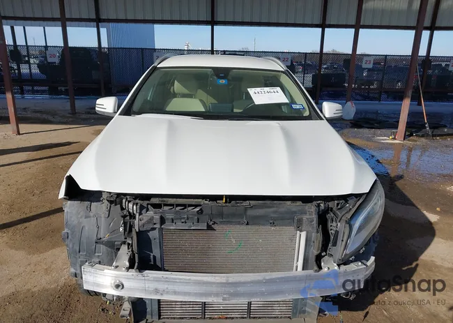 WDCTG4EB3LU024441: 44224644