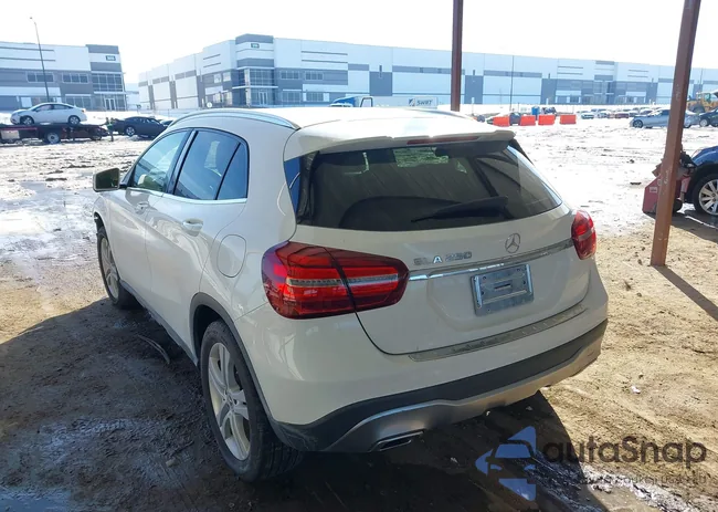 WDCTG4EB3LU024441: 44224644