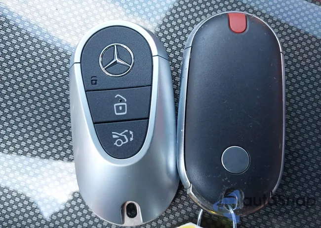 W1KAF4HB8PR131074: 44224655