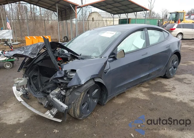 5YJ3E1EB8NF112813: 44224686