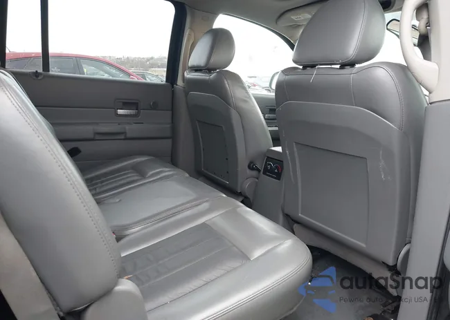 1D8HB58D74F235341: 44224873