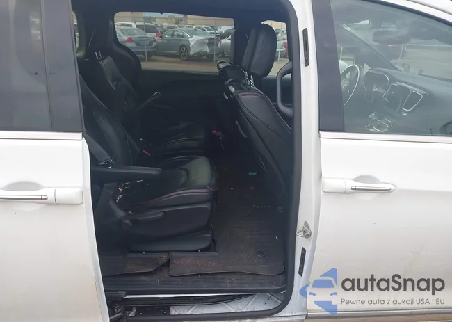 2C4RC1N77LR143497: 44224936