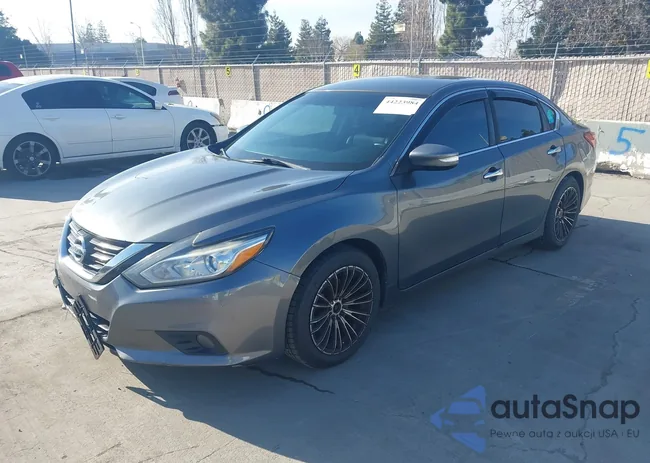 1N4AL3AP0JC191031: 44223984