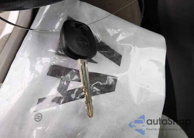 2T1BU4EE2BC591319: 44224007