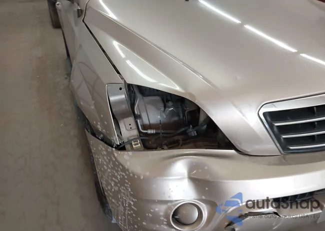 KNDJC735085853301: 44224068