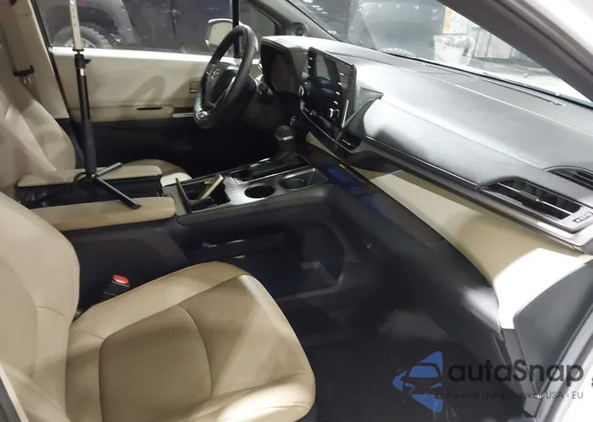 5TDZRKEC4PS170493: 44224101