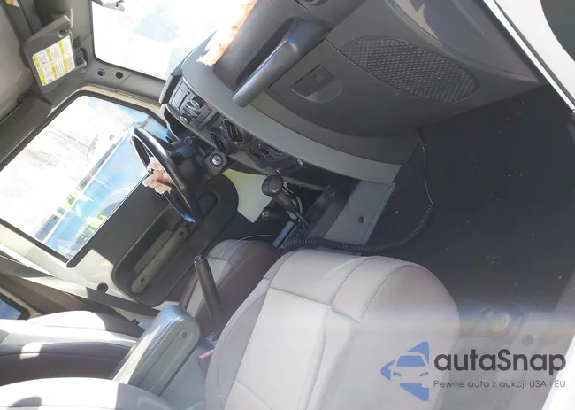 1J8GA69118L611118: 44224158