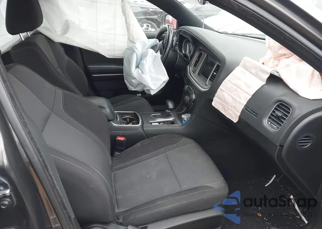 2C3CDXBG3NH212743: 44224242