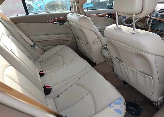 WDBUF87XX8B244352: 44224314