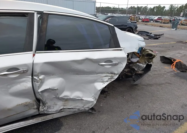 1N4BL3AP2HC129127: 44224318