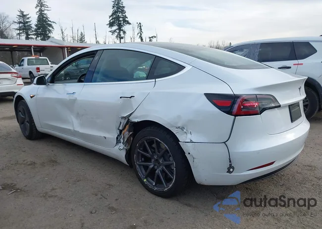 5YJ3E1EAXKF485032: 44224338