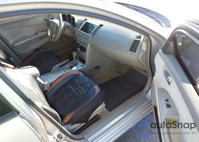 1N4BA41E26C857778: 44225500