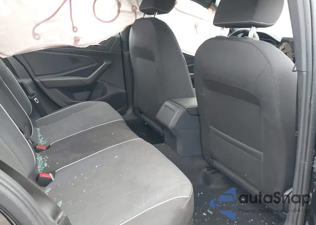 3VWBX7BU8SM034343: 44225657