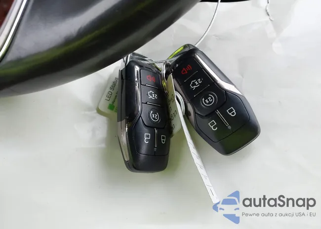 3LN6L2LU8GR611752: 44225678