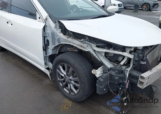 1N4AL3AP2FN904796: 44225704