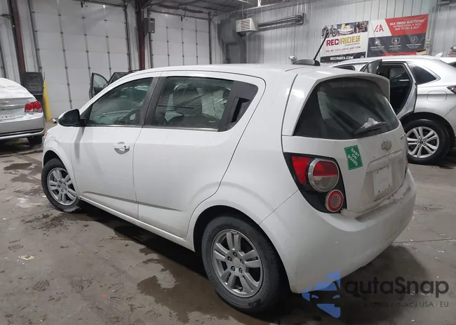 1G1JC6SH8F4194532: 44225718