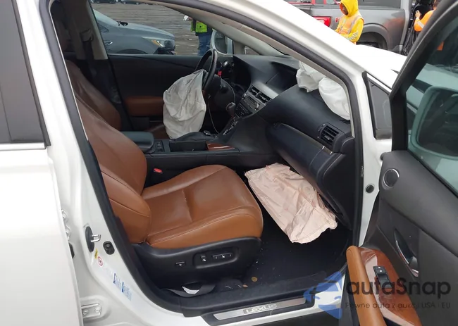 2T2BK1BA6FC304524: 44225781