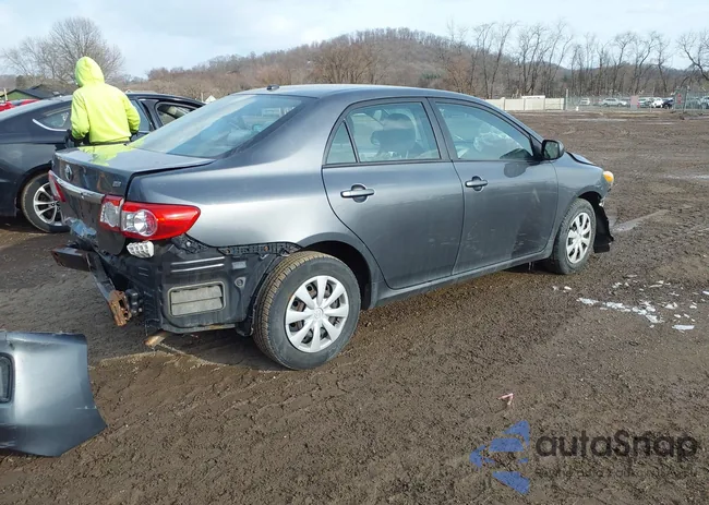 2T1BU4EE7BC550863: 44225835