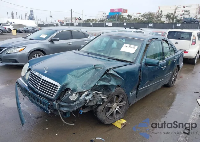 WDBJF65F4WA442977: 44225883