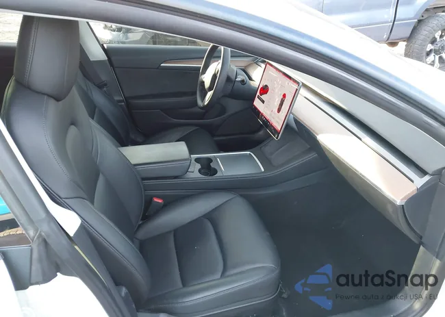 5YJ3E1EB1MF983387: 44225058