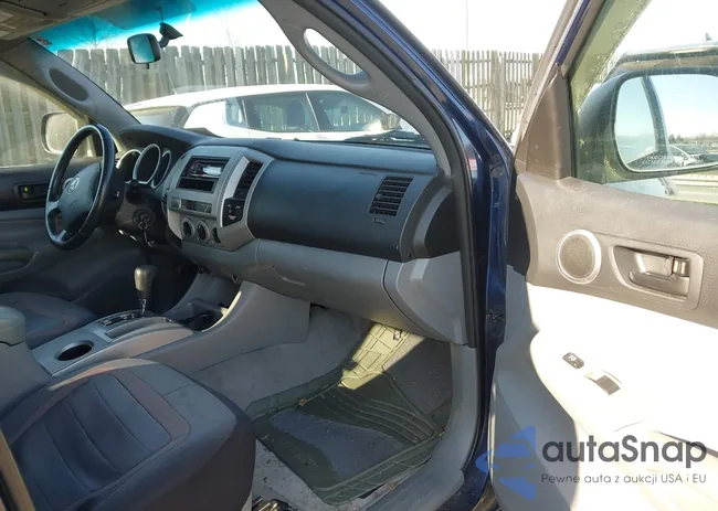 5TEUU42N28Z513347: 44225186