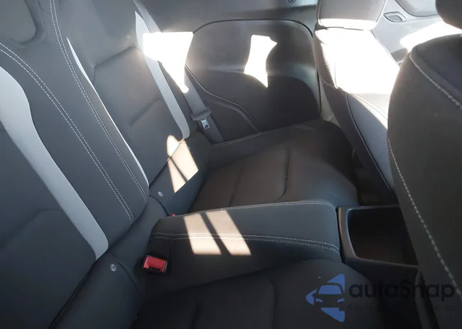 1G1FB3DS0K0119745: 44225279