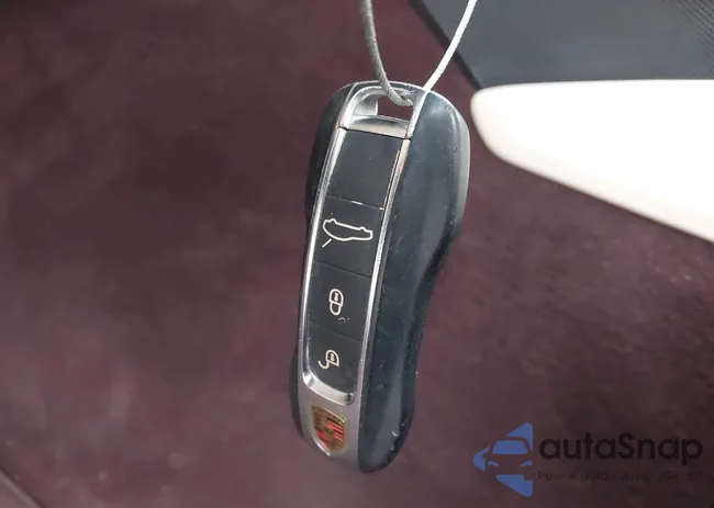 WP0AA2A77JL110388: 44226441