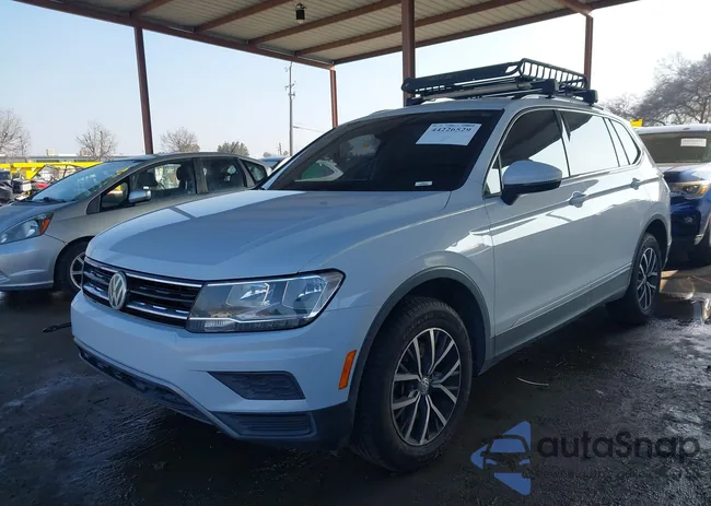 3VV2B7AX4JM219843: 44226529