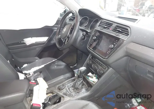 3VV2B7AX5LM115994: 44226546