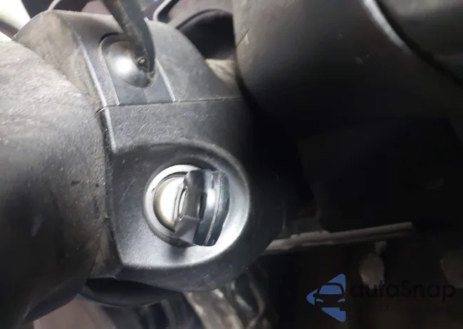 1FADP3E25FL299765: 44226571