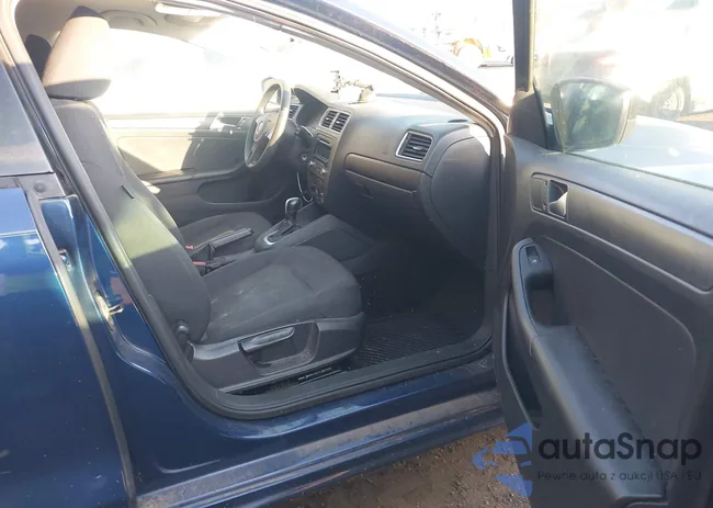 3VWLL7AJ5EM279290: 44226586