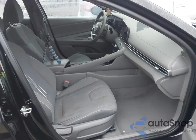 KMHLS4AG3PU386261: 44226633