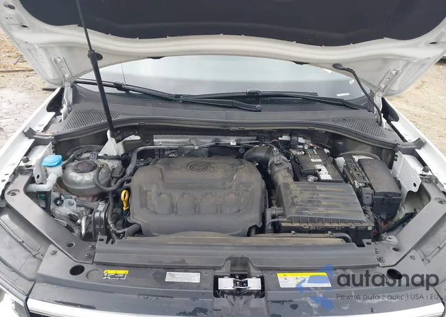 3VV3B7AX0LM180434: 44226639