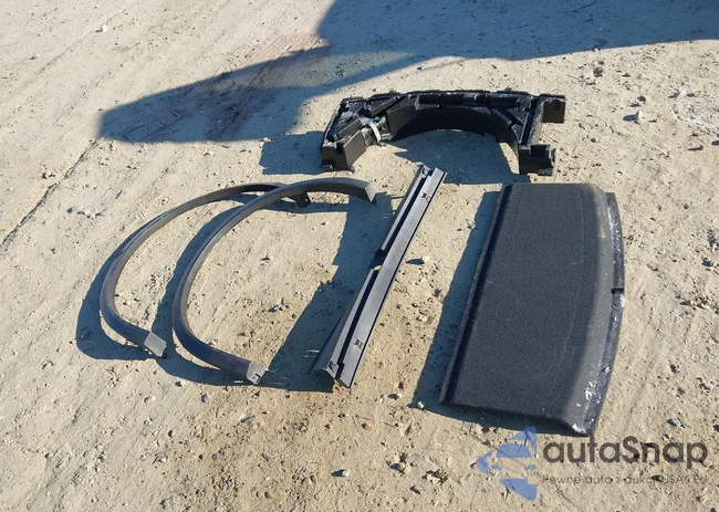 3VV3B7AX0LM180434: 44226639