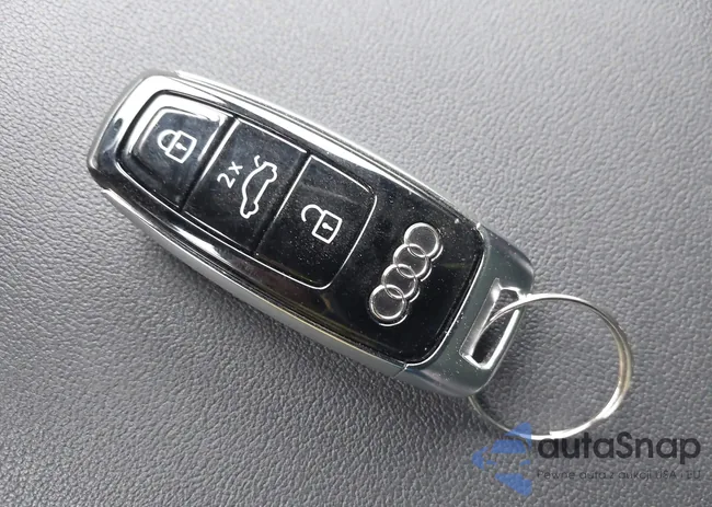 WA1LXAF74MD030758: 44226642