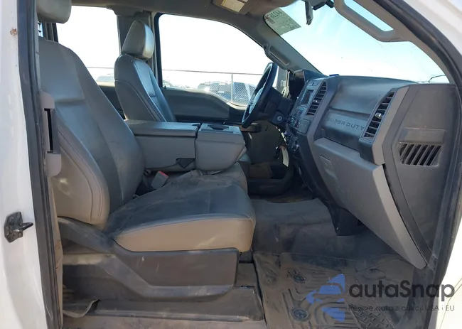 1FT7X2B67KEE67820: 44226723