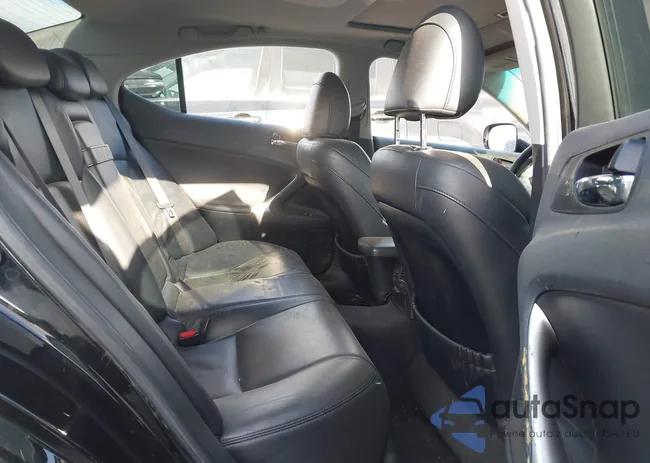 JTHCK262585016736: 44226752