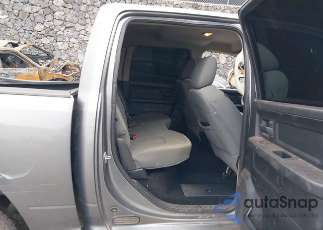 1C6RR7KT8DS605883: 44226860