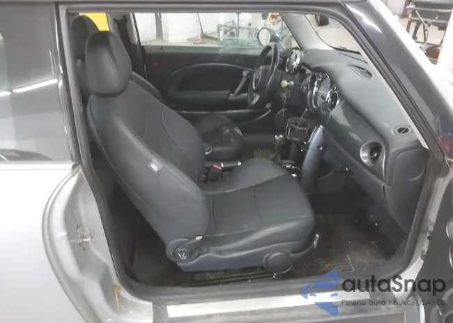 WMWRC33566TJ74635: 44226945