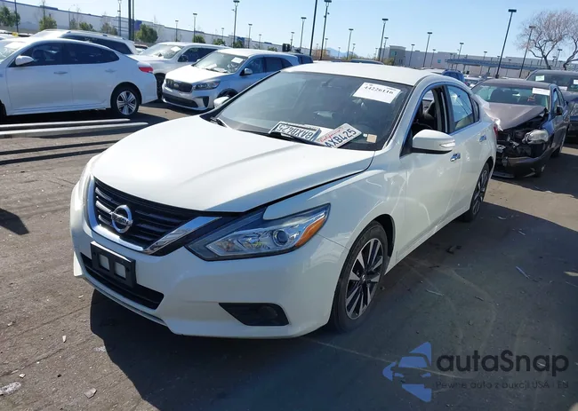 1N4AL3APXJC173166: 44226116