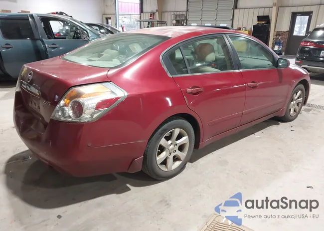 1N4AL21E88N433457: 44226123