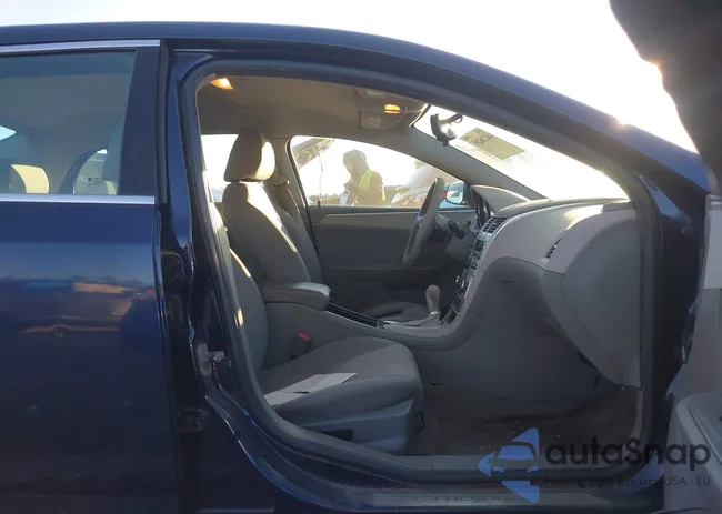 1G1ZC5EB6AF143001: 44226269