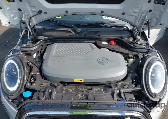 WMW13DJ02P2T29330: 44227380