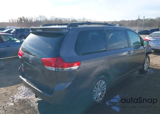 5TDYK3DC1ES422768: 44227477