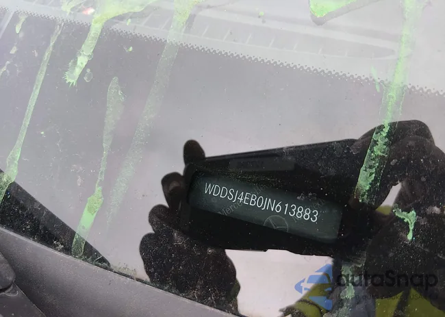 WDDSJ4EB0JN613883: 44227492