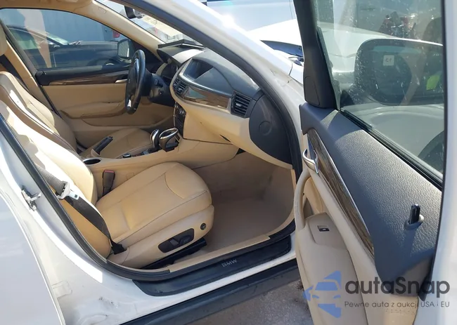 WBAVL1C58FVY40370: 44227541