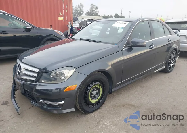 WDDGF4HB3DA764599: 44227548